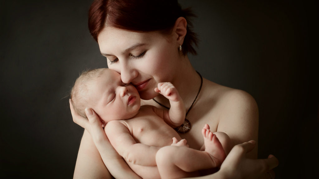 Опасна ли стимуляция родов окситоцином, и какие последствия она несёт?
