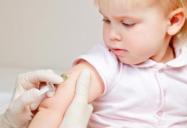 Прививка защитит ребенка от опасного заболевания