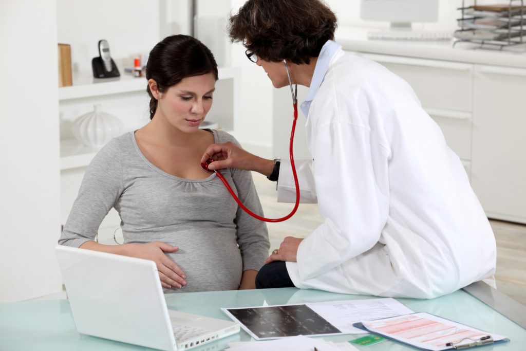Сильное сердцебиение при беременности: причины и лечение.