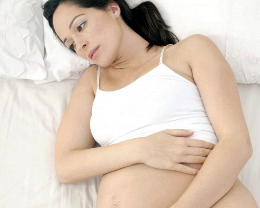 От чего возникает тонус матки во время беременности? Симптомы, причины и лечение.