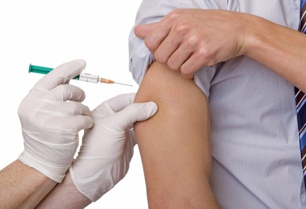 Вакцинация может спасти жизнь человека