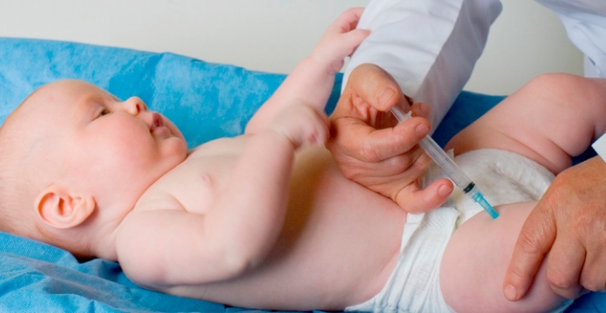 Прививки от гепатита новорожденным: нужно ли делать?