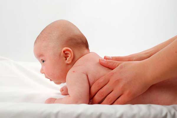 Со скольки месяцев можно использовать круг на шею для купания новорожденных?