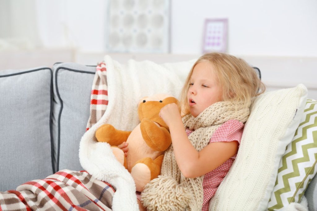 Чем лечить кашель ребенку?