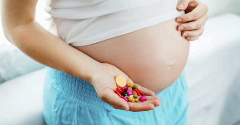 Можно ли принимать антибиотики во время беременности? Безопасные и запрещенные лекарства.